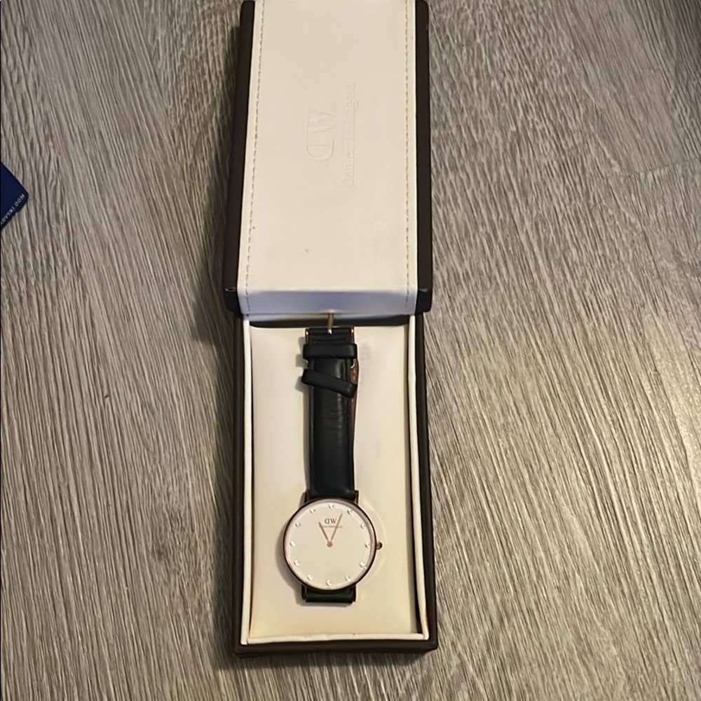 Daniel Wellington Watch leather